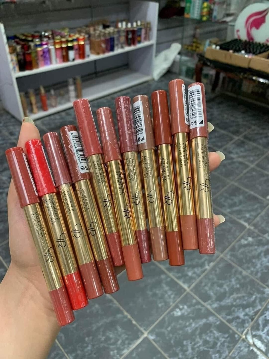 Lip golden rose