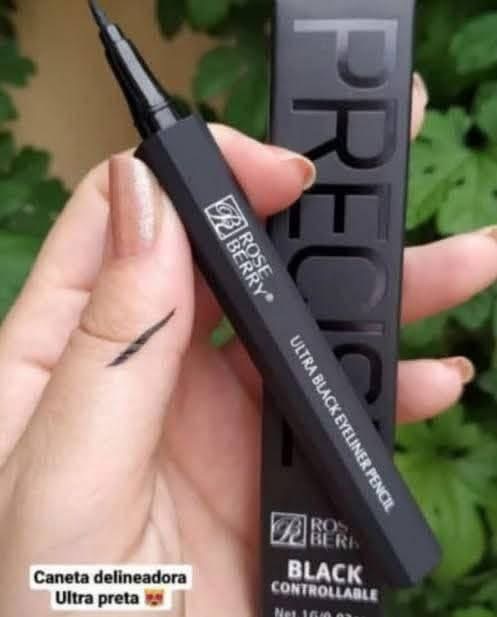 Eyeliner Roseberry