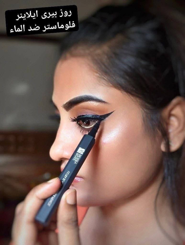 Eyeliner Roseberry